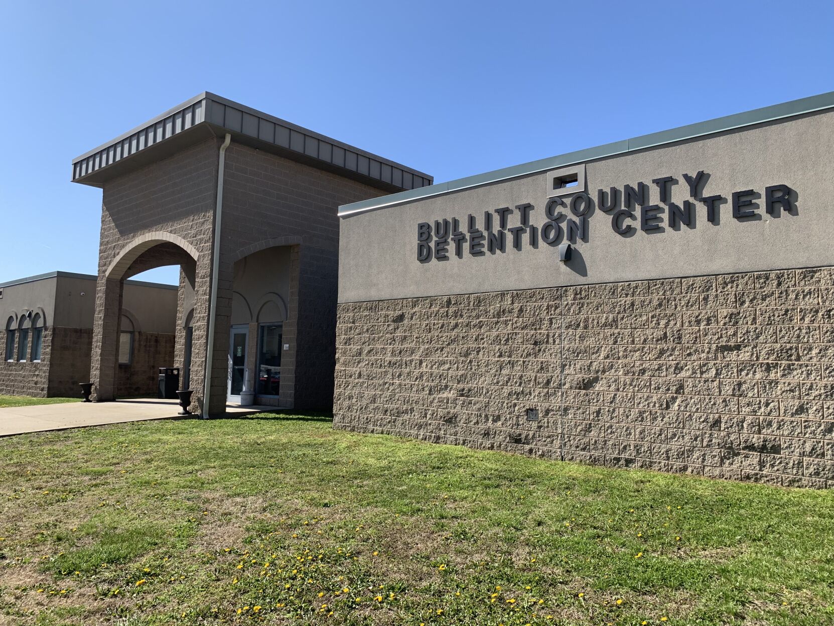 10 test positive for drugs at Bullitt County jail after inmate smuggles in meth